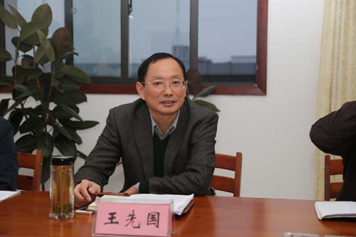 4政法委书记王先国座谈会发言.JPG